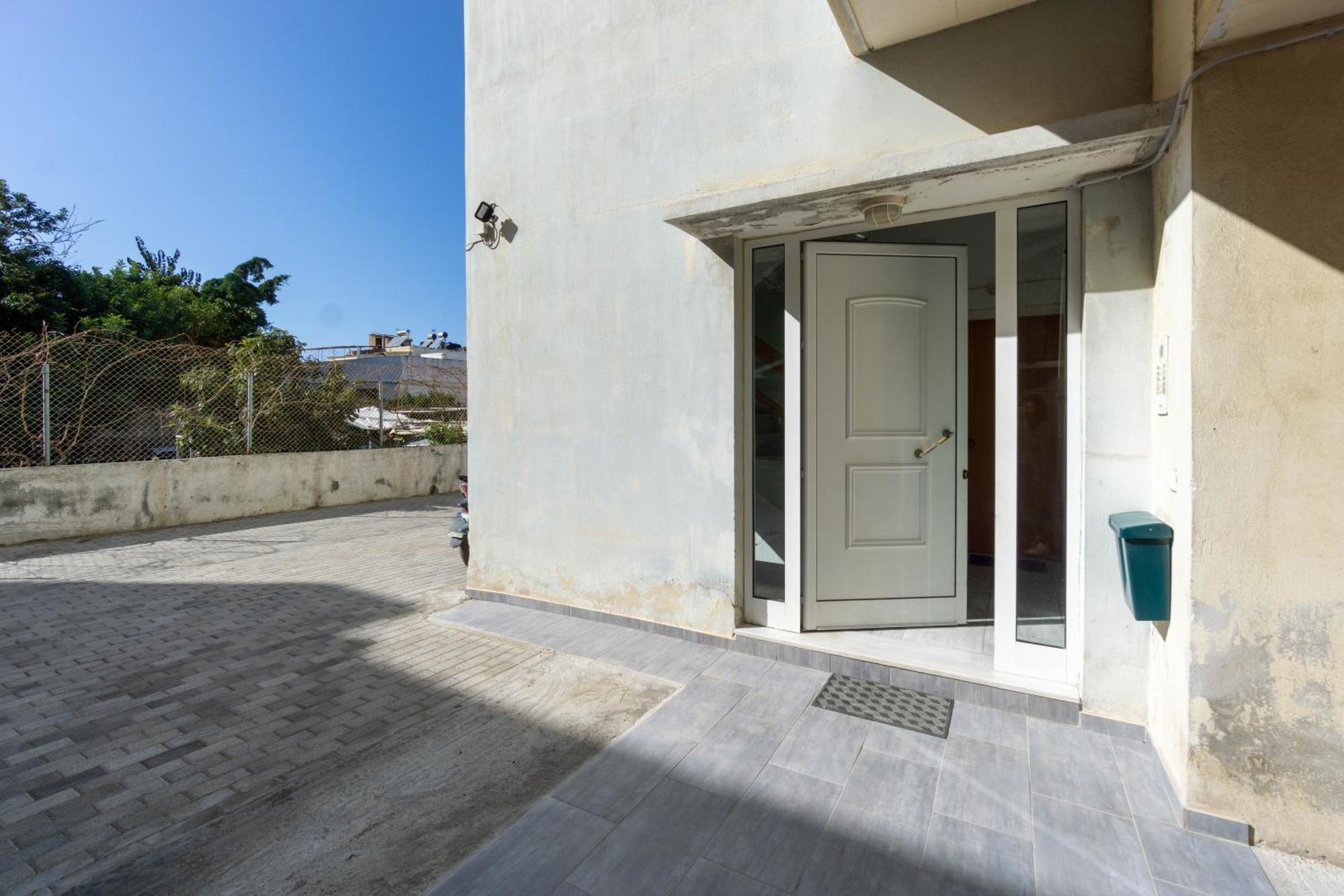 Zinnia Fully Equipped Near Centre * Heraklion (Crete)
